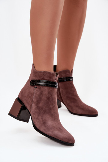 Warme Damen Stiefeletten aus Kunstwildleder mit verzierten Absätzen D&A CR52-650 braun 2