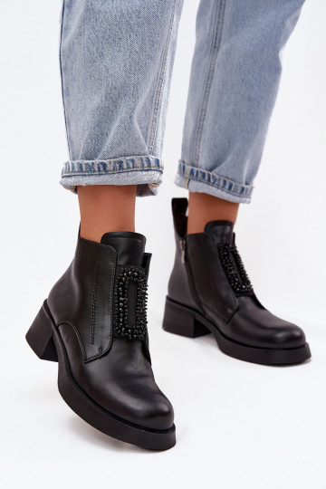 Leder Damen Stiefeletten mit Verzierungen D&A JC52-869 in schwarz