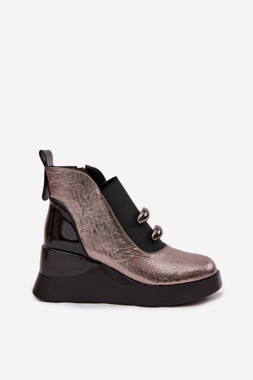 Damenstiefel Auf einem Keil D&A MR52-106 Metallisches Design Damenstiefel Auf einem Keil D&A MR52-106 Metallisches Design