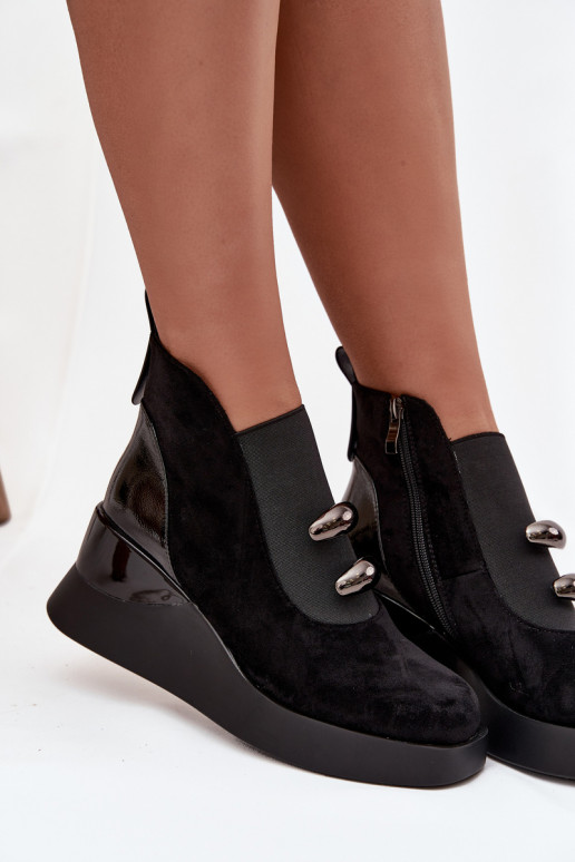 Damenstiefel Auf einem Keil D&A MR52-106 schZuarze Farbe Damenstiefel Auf einem Keil D&A MR52-106 schZuarze Farbe