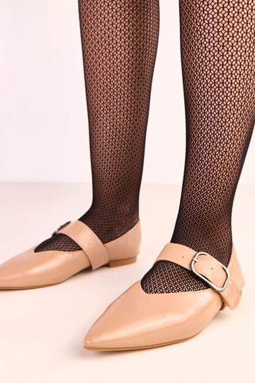 Sandfarbene Ballerinas mit...