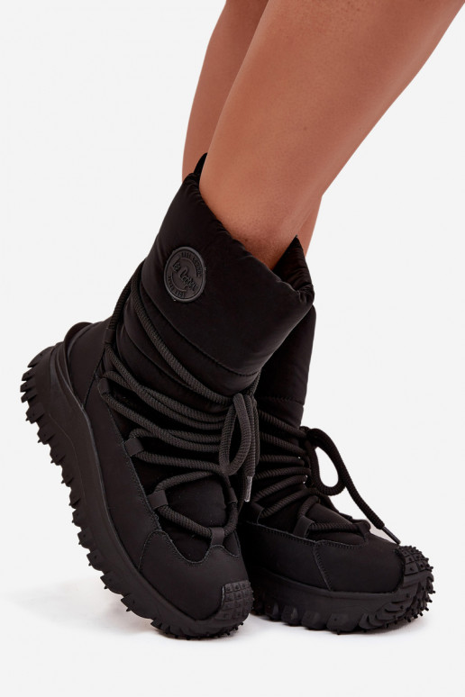 Haut Schneestiefel mit einer Plattform Lee Cooper LCJ-25-12-3660 schZuarze Farbe Haut Schneestiefel mit einer Plattform Lee Cooper LCJ-25-12-3660 schZuarze Farbe