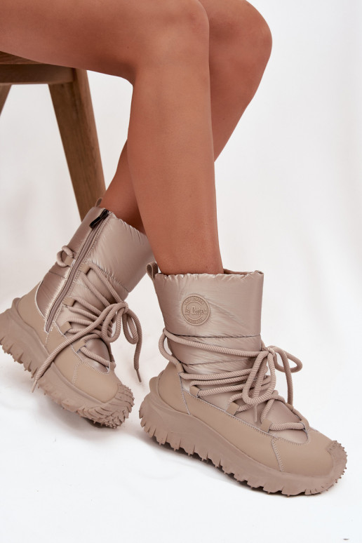 Haut Schneestiefel mit einer Plattform Lee Cooper LCJ-25-12-3663 Beige-goldene Farbe