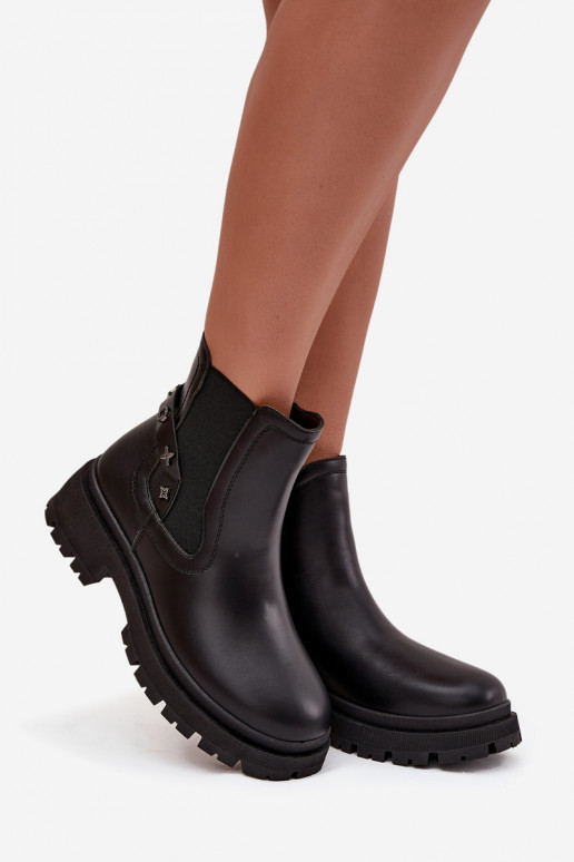 stylische Stiefel Zum Schloss Mit Dekorationeni Detalami sich Zuarm laufen schZuarze Farbe Verisse