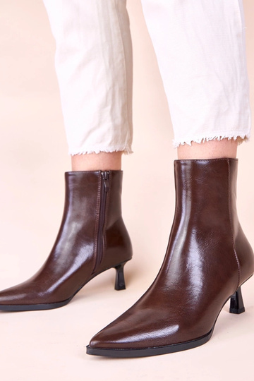 Braune Stiefeletten auf...