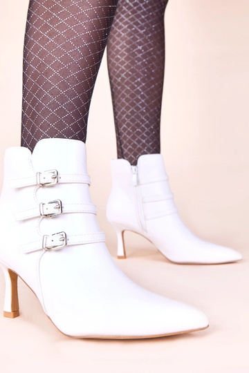 Weiße High-Heels... 2