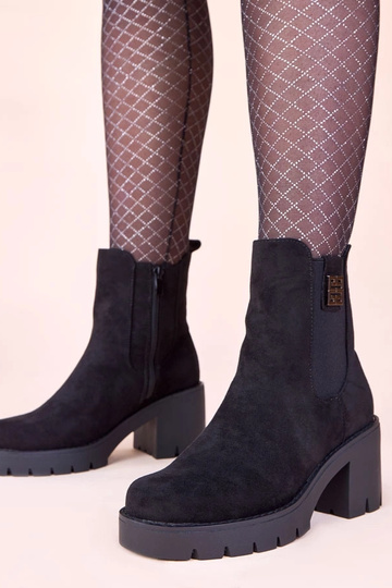 Schwarze Stiefeletten mit...