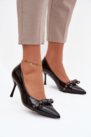 Janisse High Heels mit Lackeffekt und Schleifen in Schwarz 2