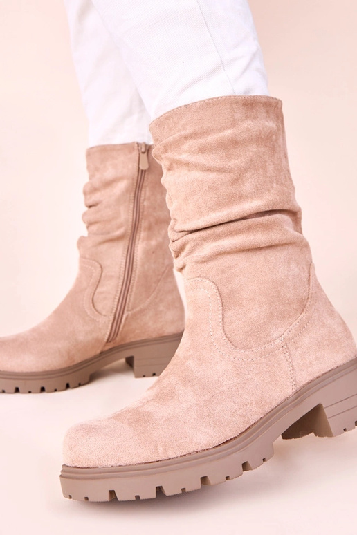Beige Plateau-Stiefeletten mit Falten...