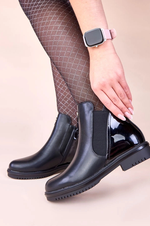 Schwarze matte klassische...