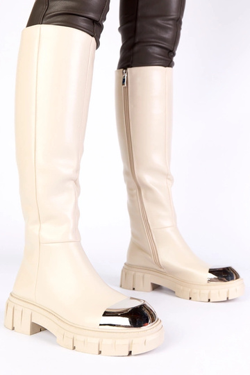 Sandfarbene Overknee-Stiefel mit goldenem Vorderteil Camila 2
