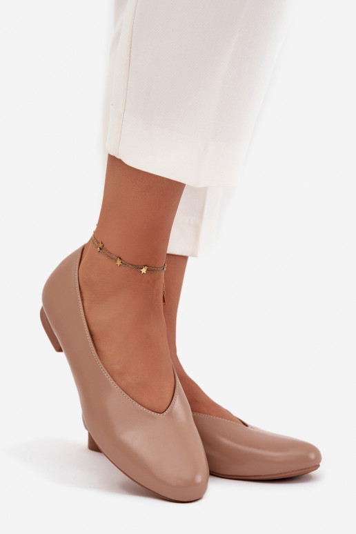 Olyssia Damenballettschuhe aus sandfarbenem Kunstleder mit breiten Absätzen