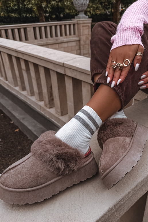 Damen Schnee Stiefel mit Plattform und Fell mit Stickerei in sandfarbiger Farbe Querina