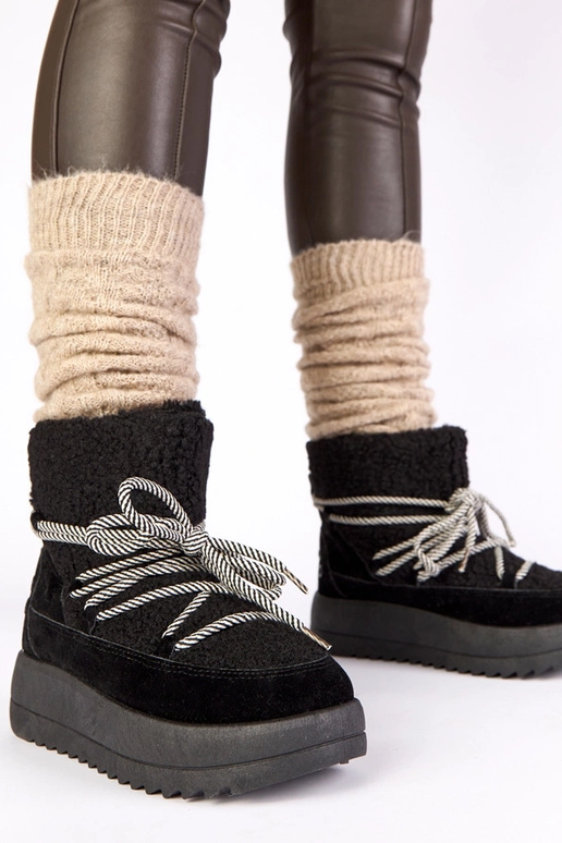 Schwarze warme Schnürschneestiefel...