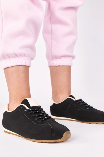 Schwarze Sneakers mit weißem Akzent Birna