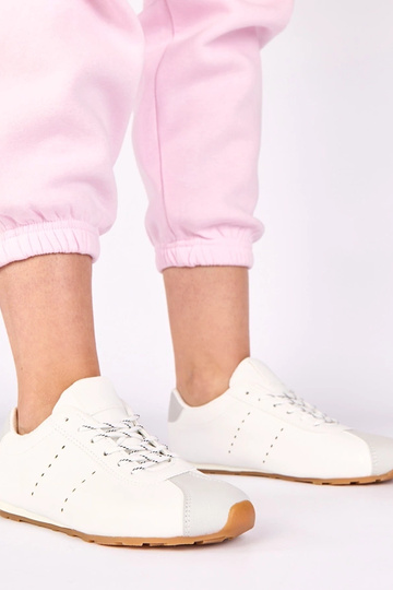 Weiße Sneakers mit grauem Akzent Birna