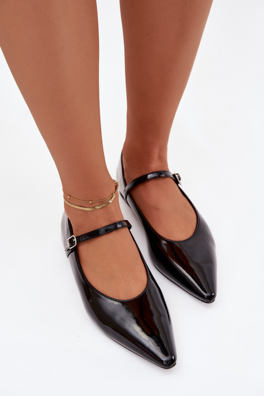 Lackierte Ballerinas mit Riemen schZuarze Farbe Jarelle