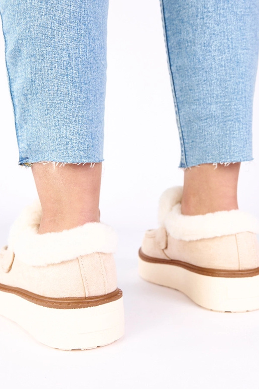 Hellbeige Mokassins, gefüttert mit...