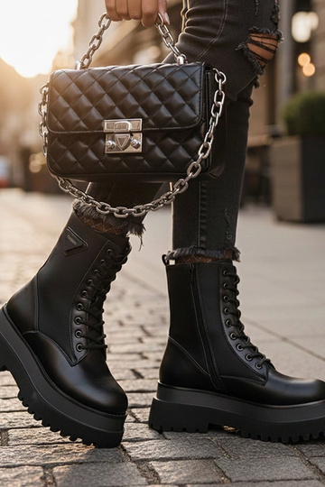 Schwarze matte Stiefeletten... 2