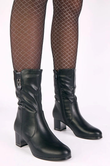 Schwarze beheizbare...