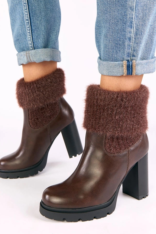 Randy braune Stiefel mit dekorativem...