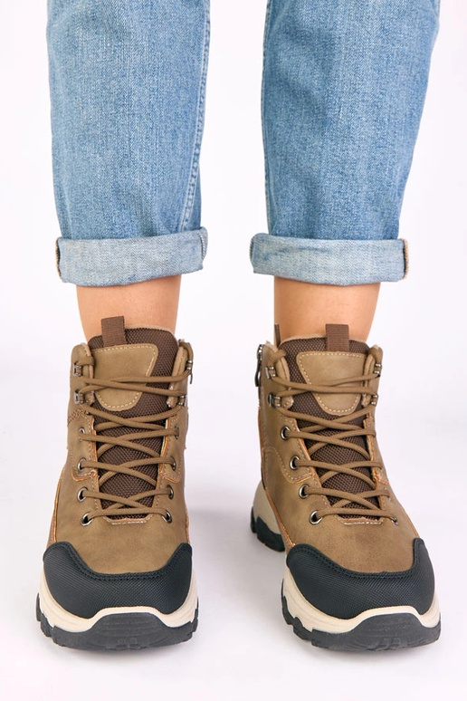 Briana dunkelbeige Plateau-Boots