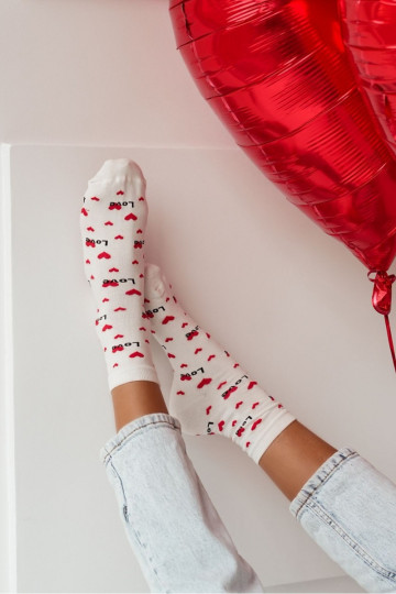 Elfenbeinfarbene Damensocken „Love"