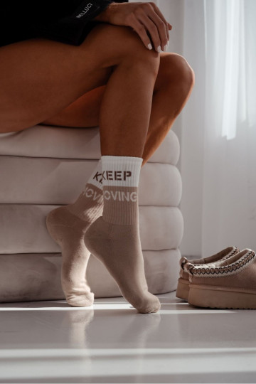 Damen Socken "Keep Moving", sandfarbene Farbe