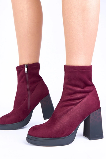 Violette Stiefel mit Absatz im Leopardenmuster Delora 2