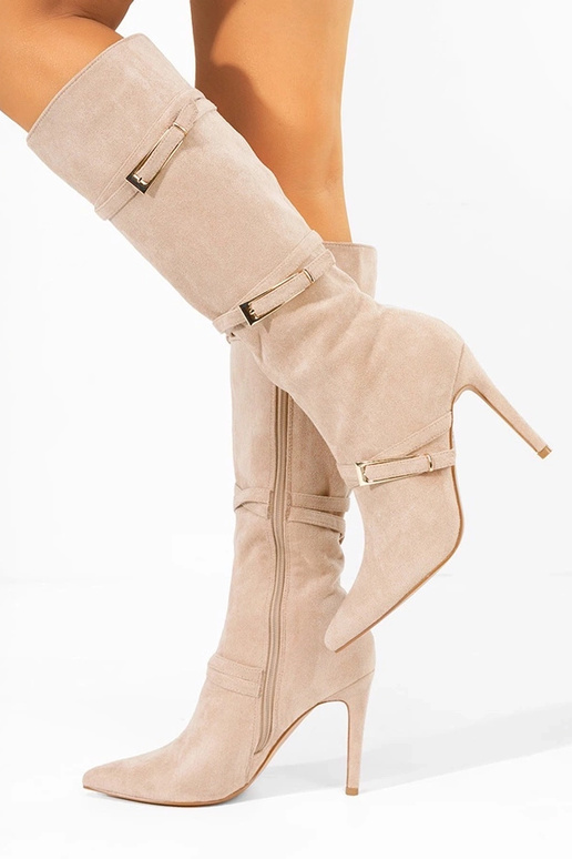 Sandfarbene Overknee-Stiefel mit...