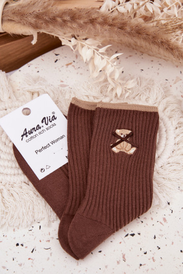 Gestreifte Baumwollsocken mit Bär in schokoladenfarbener Farbe 2