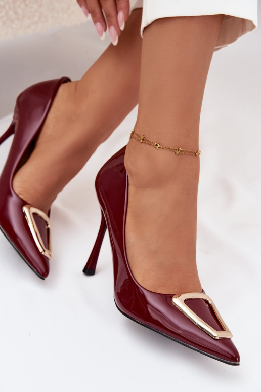 Lackierte High Heels mit goldfarbenen Details in bordeaux Paivelle