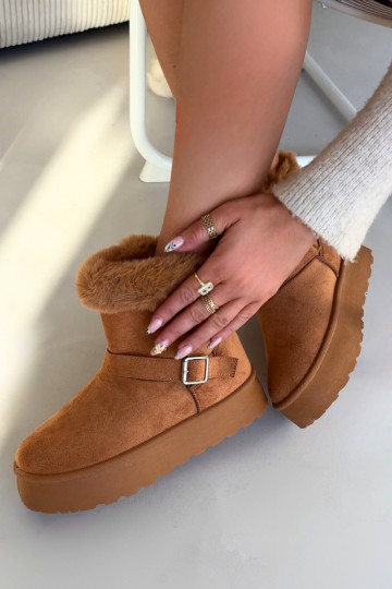 Braune Damen-Schneestiefel mit Plattform, Schnallen und Fell Jesella