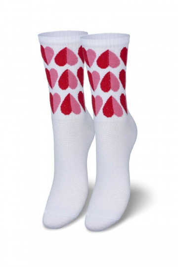 Socken Feminin mit Herzen Zueiße Farbe