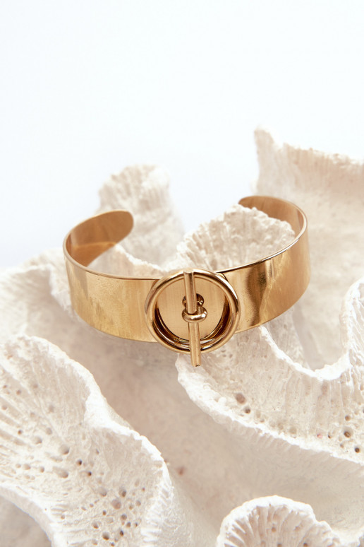 Ein Armband Feminin mit Ornamenten Stal NierdzeZuna goldene Farbe