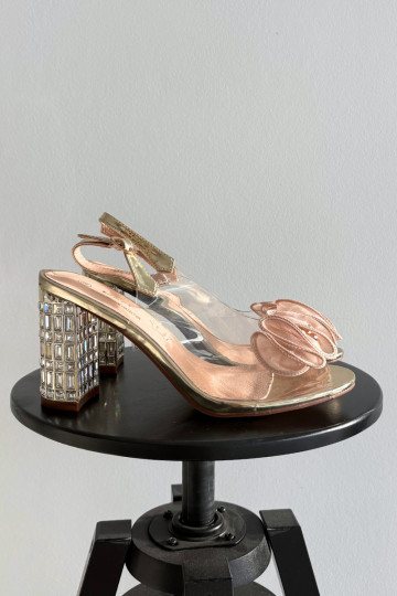 Sandalen mit Absatz und glänzenden Steinen D&A MR52-237, gold