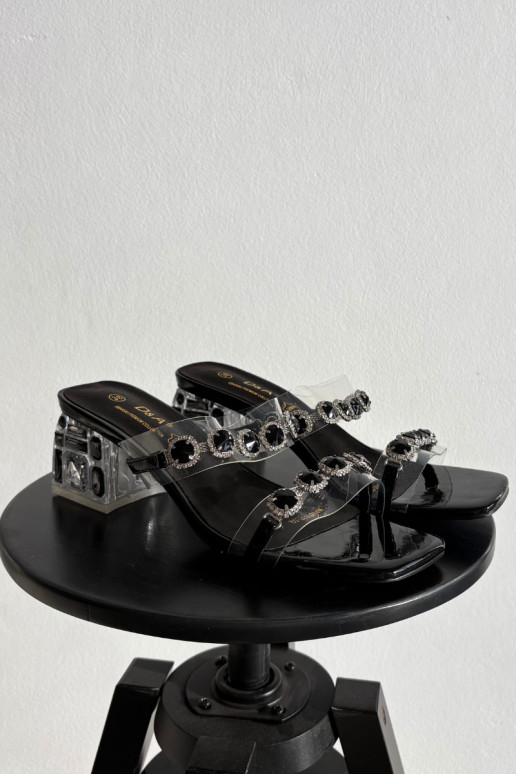 Damenhausschuhe mit leuchtenden Augen D&A MR1037-02 schZuarze Farbe