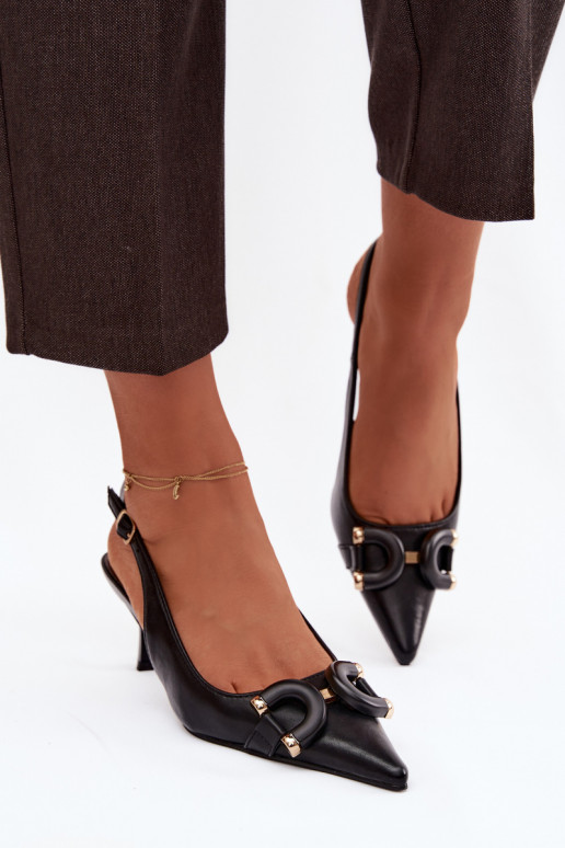 Damensandalen mit dünnen Absätzen Mit Dekorationen Detalem schZuarze Farbe Brienne