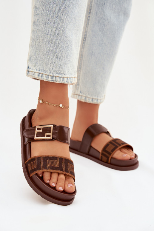 Damen Slipper mit goldenen Schnallen, braun