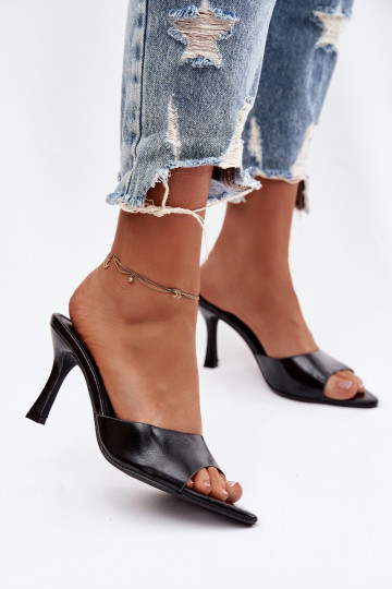 Damen schwarze Lackpantoletten mit Absatz Lirissa 2