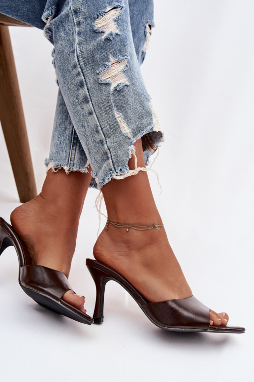 mit Lackeffekt Damenhausschuhe mit Absätzen CzekoladoZue Lirissa