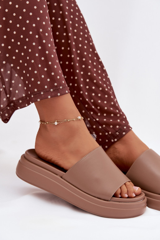 Damenhausschuhe mit einer Plattform Beige Tanelisse