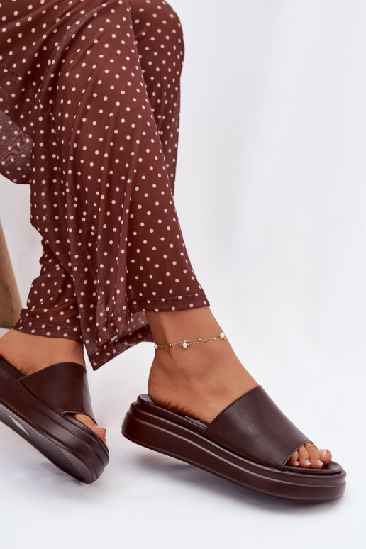 Damenhausschuhe mit einer Plattform CzekoladoZue Tanelisse