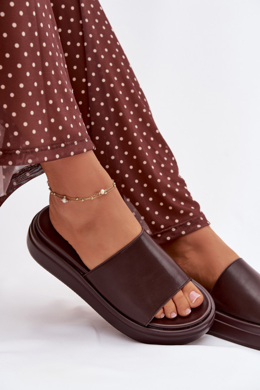 Damenhausschuhe mit einer Plattform CzekoladoZue Tanelisse