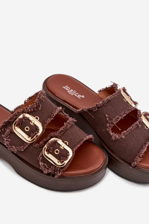 Damenhausschuhe mit einer Plattform Ze goldene Farbemi mit Schnallenmi CzekoladoZue Renelisse