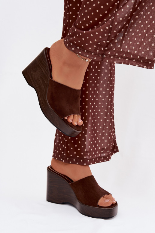 Damenhausschuhe Auf einem Keil CzekoladoZue Ravelia