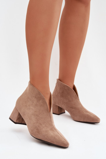 Sandfarbene Darlisse Damen Stiefel mit Stickerei 2