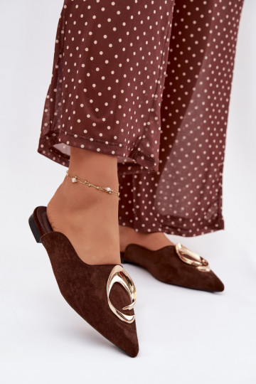 Damen schokoladenfarbene Mules mit eleganten goldfarbenen Details Galvella
