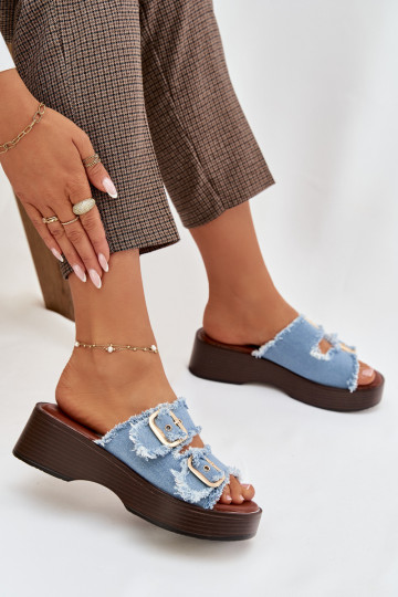 Damen-Pantoletten mit Plateau in Goldfarbe und blauen Schnallen