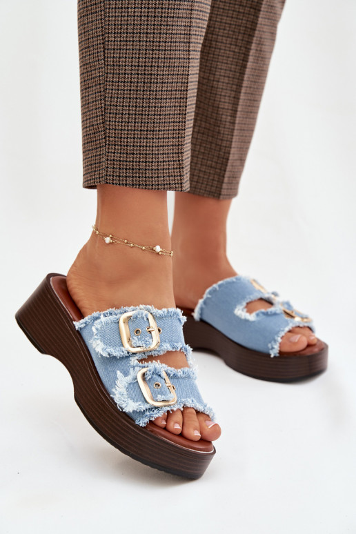Damen-Pantoletten mit Plateau in Goldfarbe und blauen Schnallen